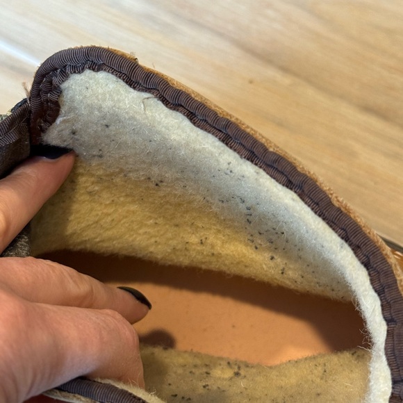 L.L. Bean Men's Leather Waterproof Fleece Lined Boots - Picture 10 of 11